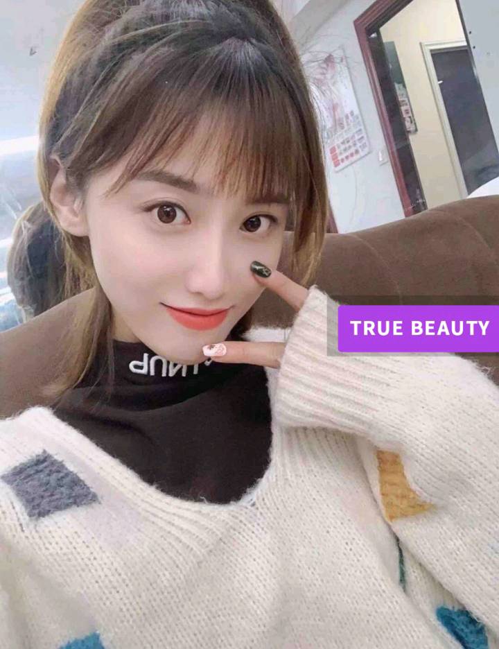 性感的妹子，小舌头带劲推荐一波